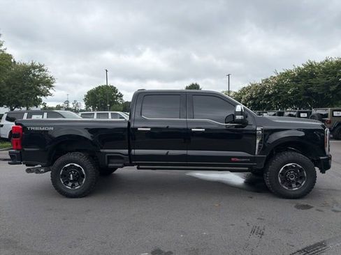 Used 2026 Ford F250 Platinum w/ Platinum Plus Package AWD/4WD image 2