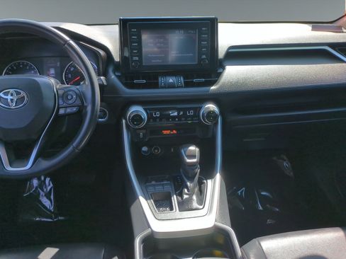 Used 2019 Toyota RAV4 XLE Premium w/ Carpet Mat Package FWD image 11