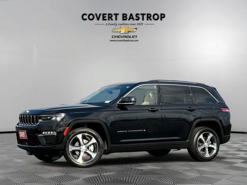 Used 2023 Jeep Grand Cherokee Limited AWD/4WD image 1
