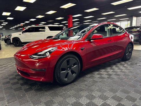 Used 2021 Tesla Model 3 Standard Range Plus image 8