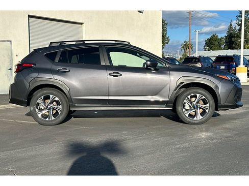 Used 2026 Subaru Crosstrek 2.0i Premium image 2