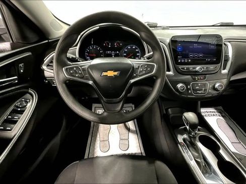 Used 2021 Chevrolet Malibu LS FWD image 8