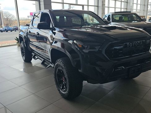 Certified 2025 Toyota Tacoma TRD Pro image 1