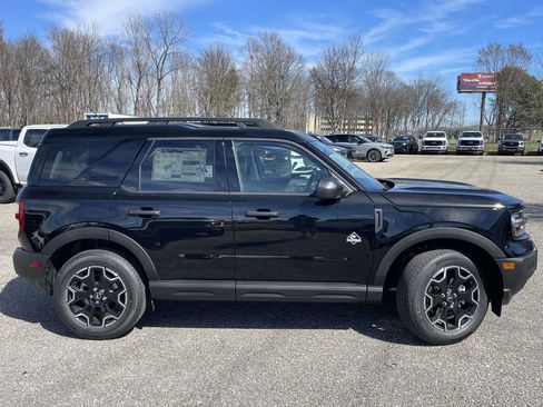 New 2026 Ford Bronco Sport Outer Banks image 2