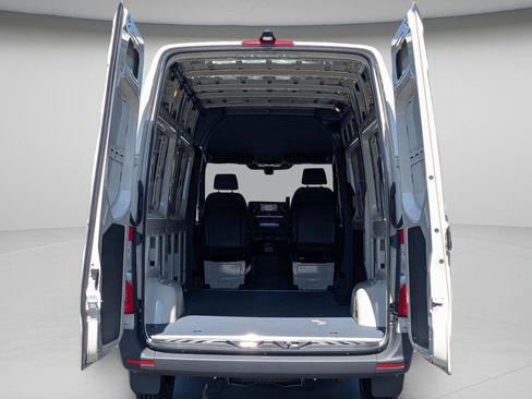 New 2026 Mercedes-Benz Sprinter 2500 image 4