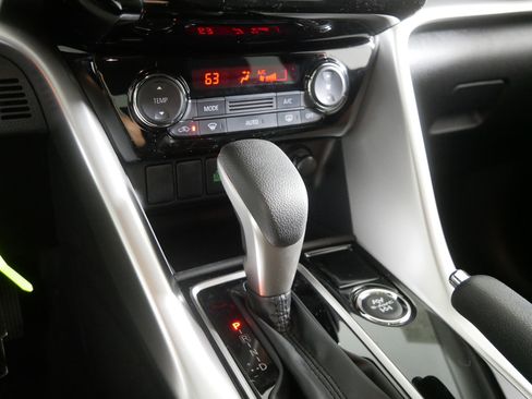 New 2025 Mitsubishi Eclipse Cross ES image 7