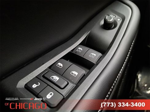 New 2025 Jeep Grand Cherokee Limited image 24