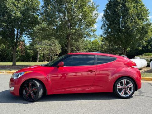 Used 2016 Hyundai Veloster w/ Option Group 03 image 2