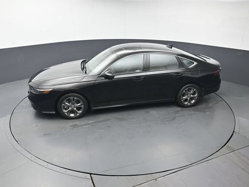 Used 2023 Honda Accord EX-L image 36