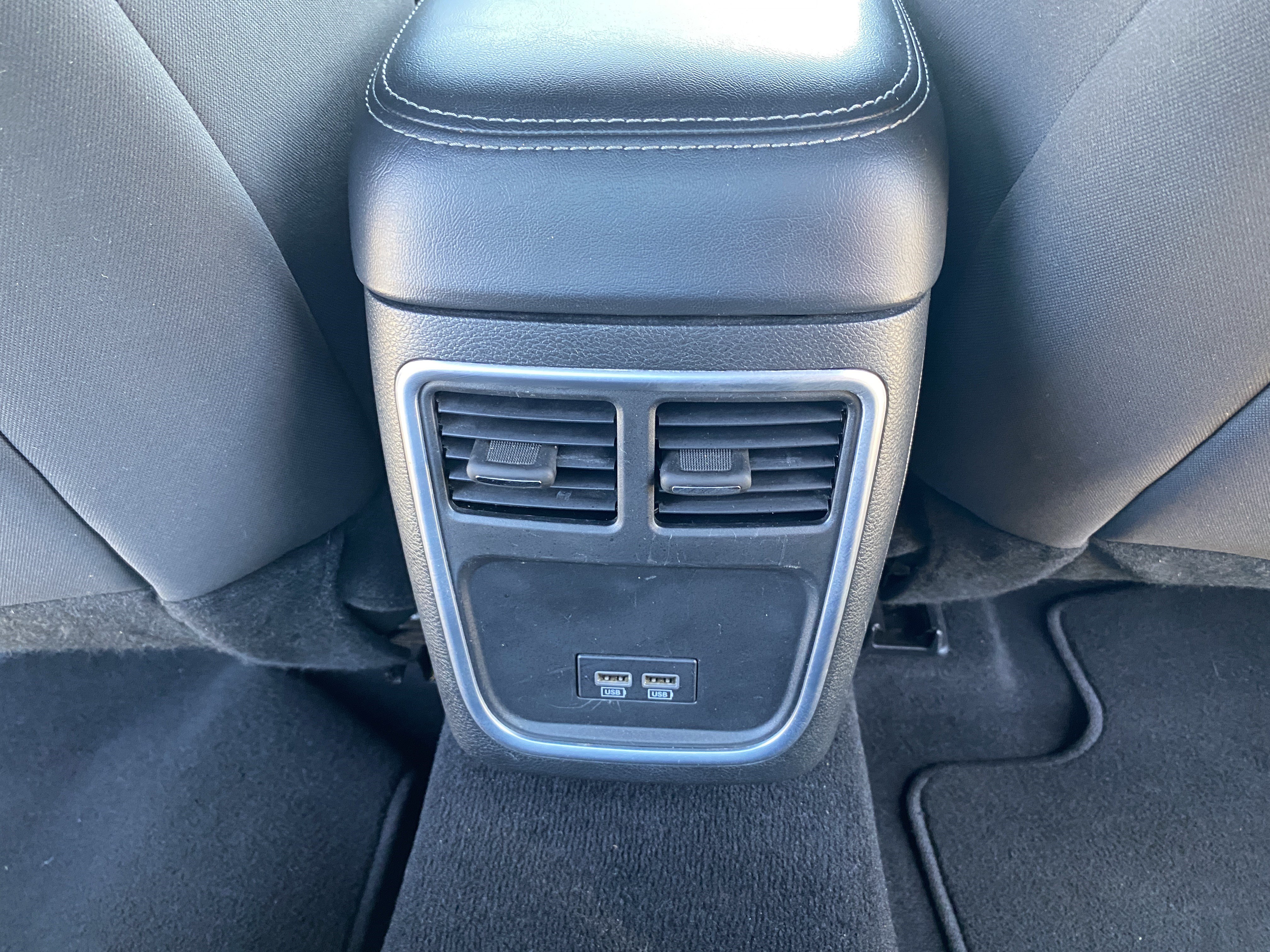 Used 2022 Dodge Charger SXT RWD image 18