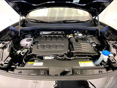 New 2026 Volkswagen Tiguan SE R-Line image 13