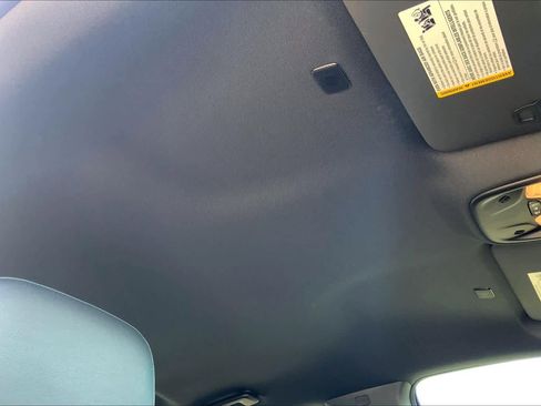 Used 2025 Chevrolet Colorado Trail Boss image 13