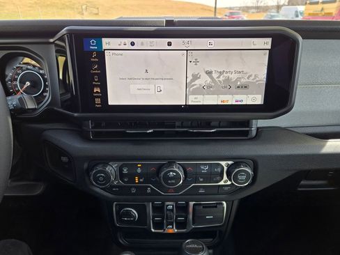 New 2026 Jeep Gladiator Sport AWD/4WD image 19