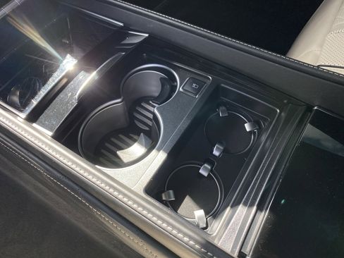 Used 2016 Mercedes-Benz Maybach S 600 image 39