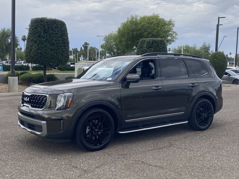 Used 2023 Kia Telluride EX X-Line AWD/4WD image 2