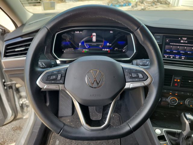 Used 2023 Volkswagen Jetta SE w/ Black Wheel Package FWD image 25