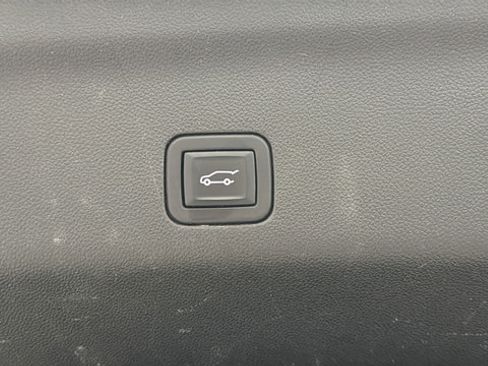 Used 2023 Chevrolet Tahoe LT w/ LT Signature Plus Package AWD/4WD image 31