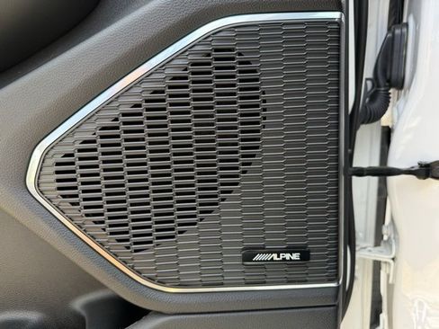 Certified 2023 Jeep Grand Cherokee Overland w/ Adv Protech Group III image 33