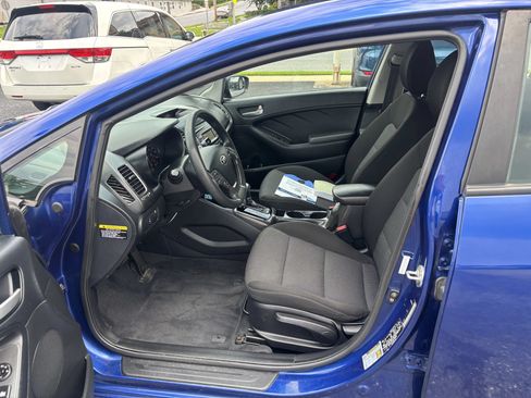 Used 2017 Kia Forte LX FWD image 12