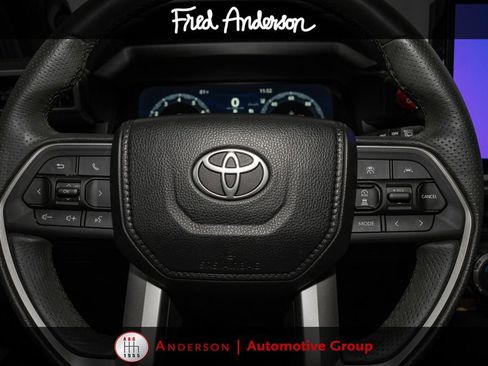 Used 2025 Toyota 4Runner TRD Off-Road Premium AWD/4WD image 19
