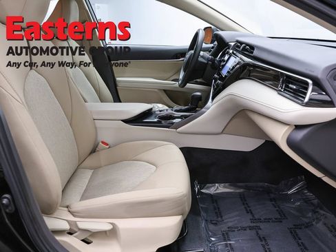 Used 2020 Toyota Camry LE w/ Fleet Convenience Package FWD image 23