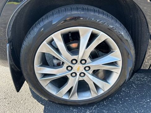 Used 2019 Chevrolet Blazer Premier w/ Sun and Wheels Package AWD/4WD image 20