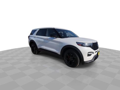 Used 2022 Ford Explorer ST w/ Equipment Group 401A AWD/4WD image 2
