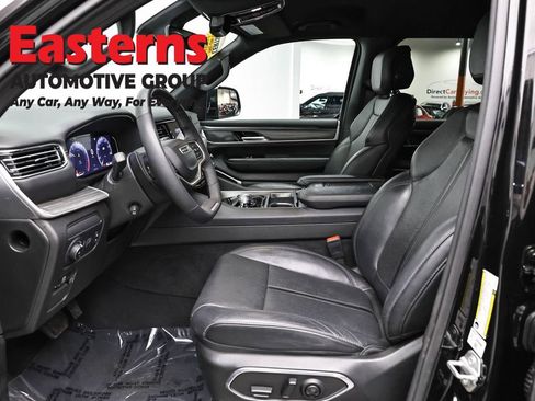 Used 2024 Jeep Wagoneer Series II AWD/4WD image 14