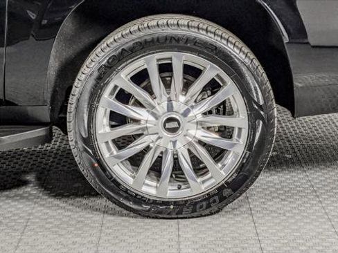 Used 2022 Cadillac Escalade ESV Premium Luxury AWD/4WD image 37