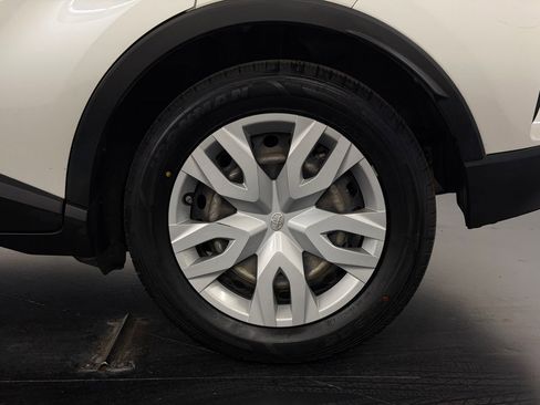 Used 2021 Toyota C-HR LE image 22