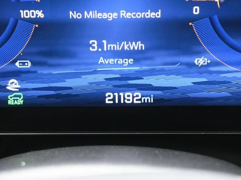 Used 2024 Chevrolet Blazer EV LT AWD/4WD image 18
