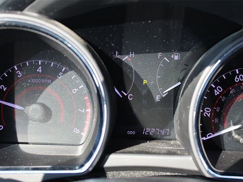 Used 2013 Toyota Highlander SE AWD/4WD image 9