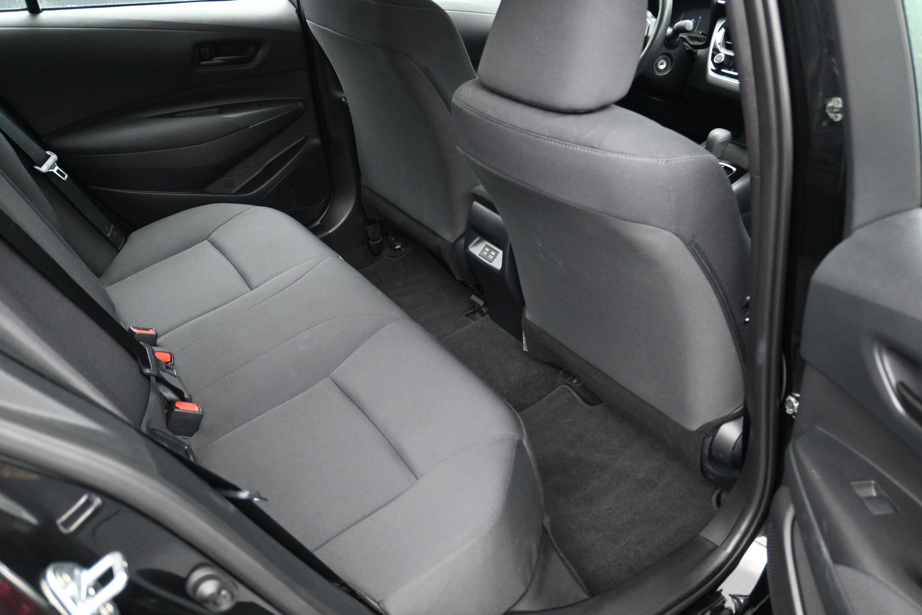 Used 2026 Toyota Corolla LE FWD image 10