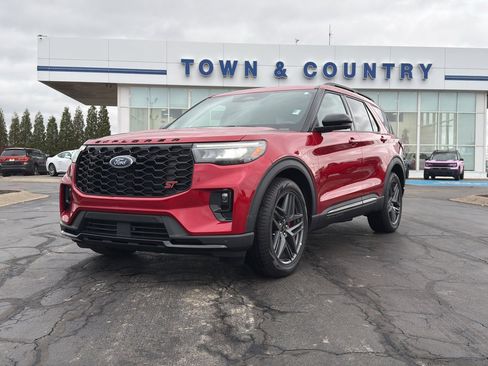 Used 2025 Ford Explorer ST w/ Sun And Sound Package AWD/4WD image 1