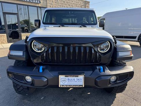Used 2023 Jeep Wrangler Unlimited AWD/4WD image 2