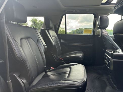 Used 2019 Ford Expedition Max Platinum AWD/4WD image 23