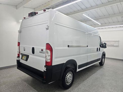 Used 2025 RAM ProMaster 2500 w/ Convenience Group FWD image 6