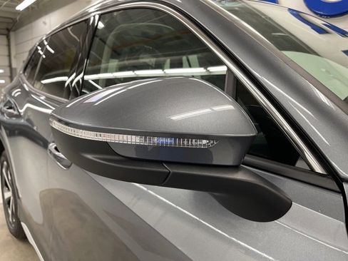 New 2026 Volkswagen Tiguan SE image 13