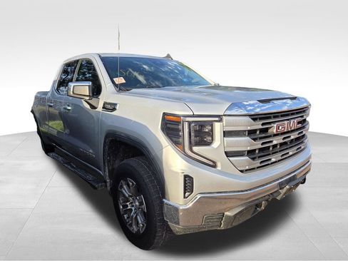 Used 2022 GMC Sierra 1500 SLE AWD/4WD image 8