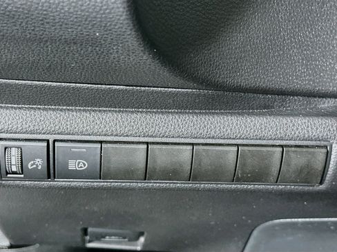 Used 2025 Toyota Corolla LE FWD image 16