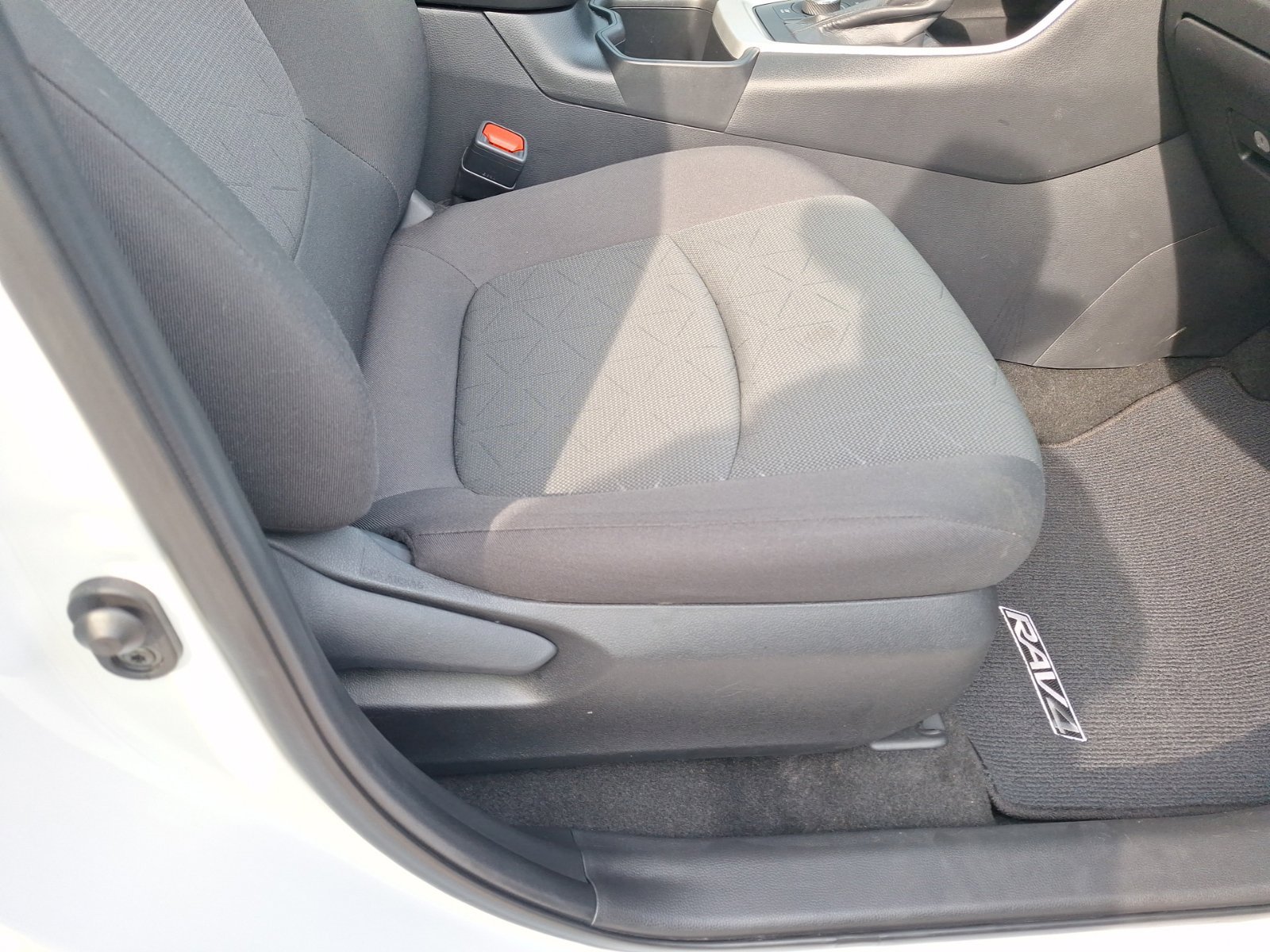 Used 2024 Toyota RAV4 XLE w/ Convenience Package AWD/4WD image 35