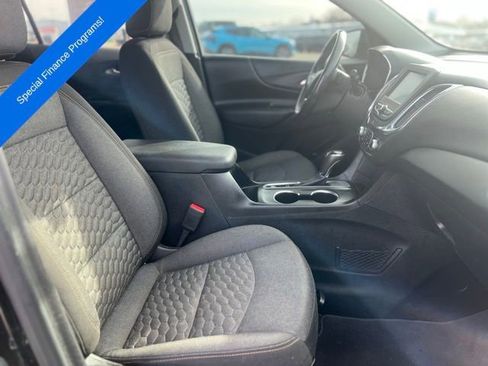 Used 2018 Chevrolet Equinox LT image 22