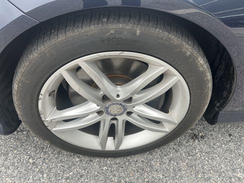 Used 2014 Mercedes-Benz C 300 4MATIC Sedan image 9