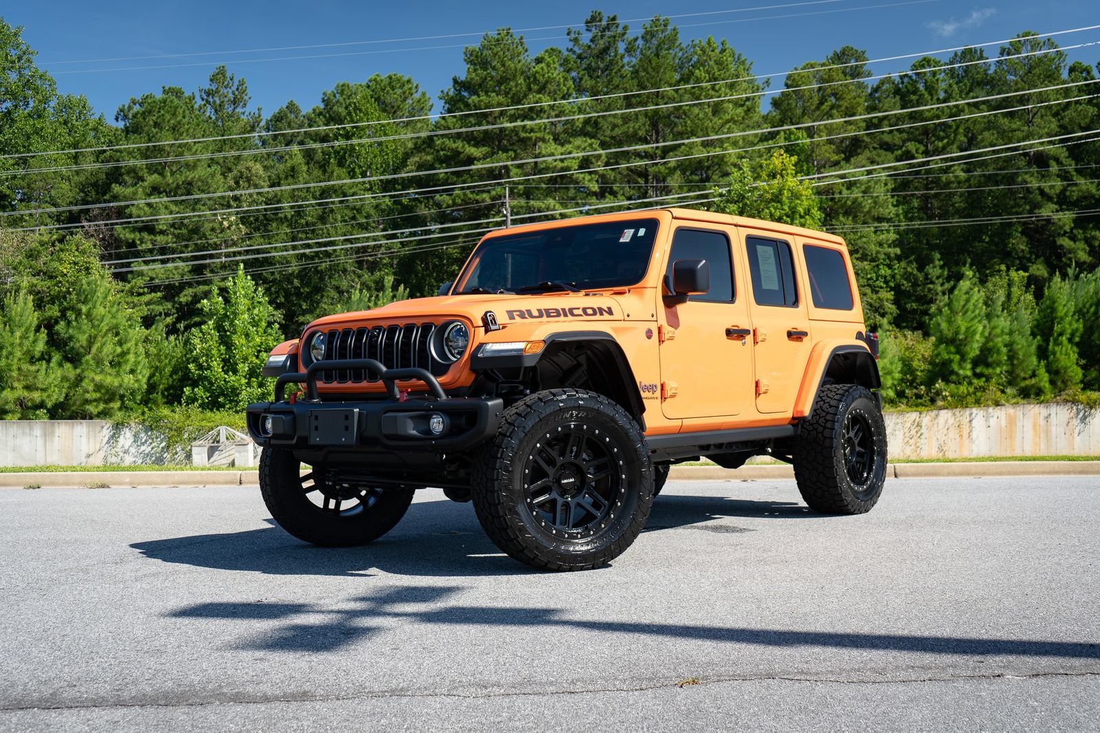 Used 2025 Jeep Wrangler Unlimited Rubicon AWD/4WD image 1