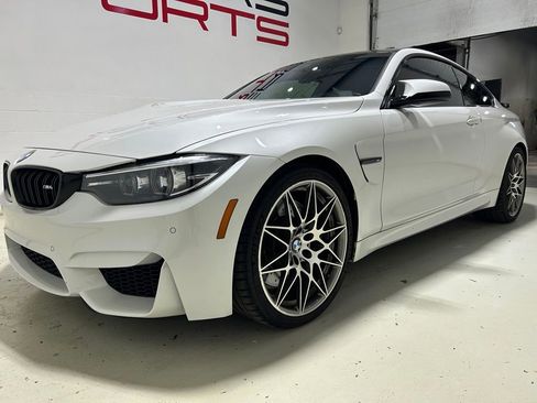 Used 2019 BMW M4 Coupe w/ Competition Package RWD image 2