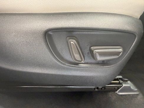 Used 2024 Toyota Grand Highlander Platinum image 18