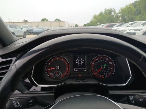 Used 2019 Volkswagen Jetta R-Line FWD image 12