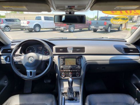Used 2014 Volkswagen Passat 1.8T SE image 13