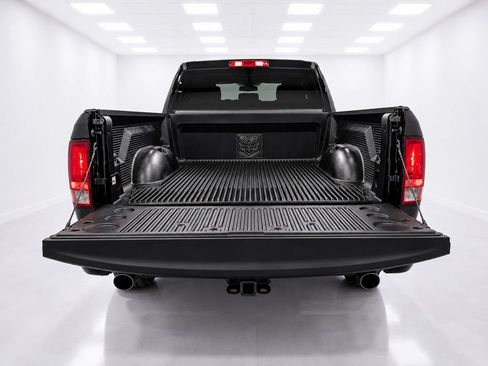 Used 2023 RAM 1500 Express w/ Wheel & Sound Group AWD/4WD image 5