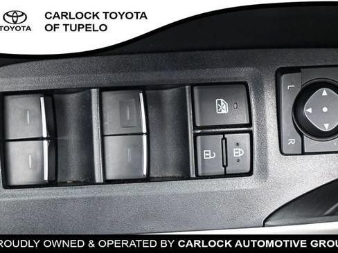 Used 2022 Toyota RAV4 XLE w/ Convenience Package AWD/4WD image 22